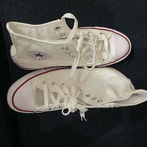 New converse size 9